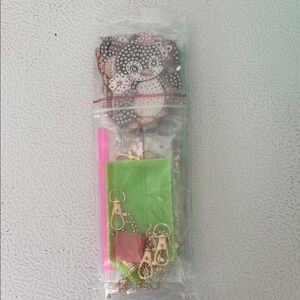 Penguin Diamond Painting Keychain Kit - New